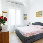Blue Italian Riviera Apartman *